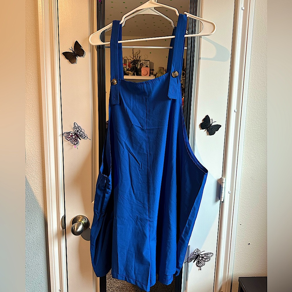 Short jumpsuit